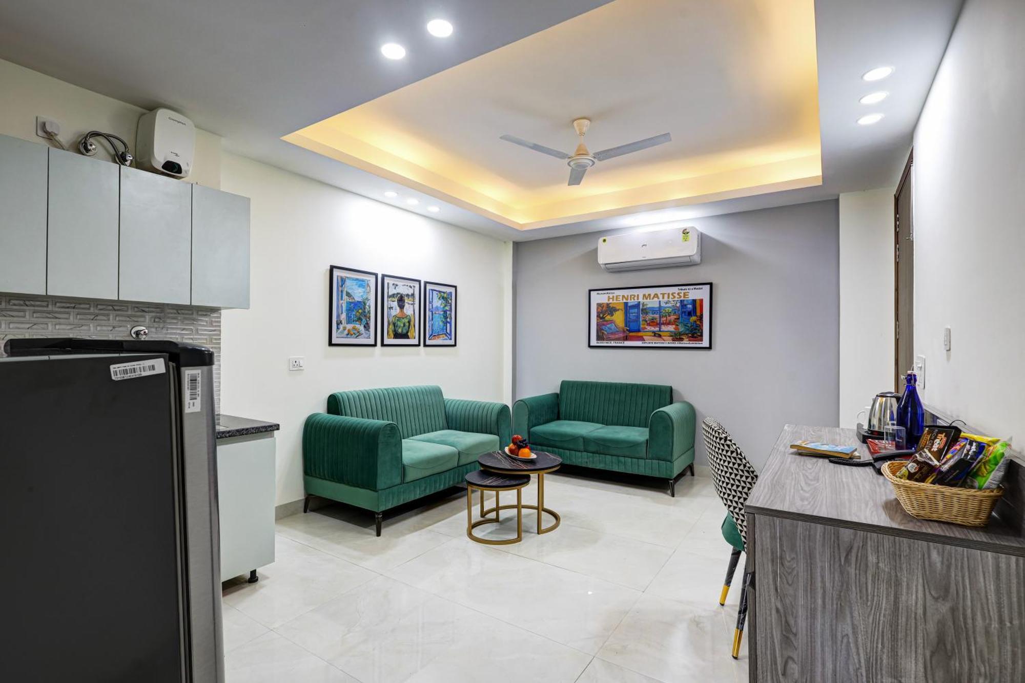 1Bhk Suites Opp Marriott - Huda City Centre Gurgaon Exterior photo